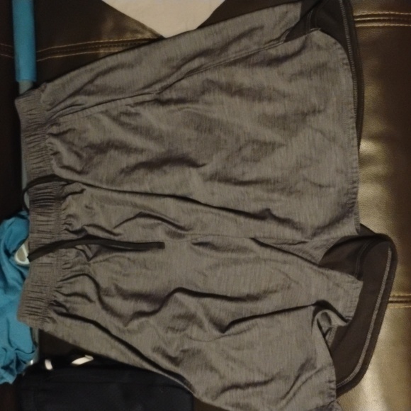 Men's shorts - Picture 1 of 2